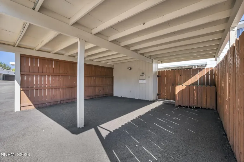 541 Smithridge, Reno, Nevada 89502, 2 Bedrooms Bedrooms, ,2 BathroomsBathrooms,Residential,Residential,Smithridge,0,260009997