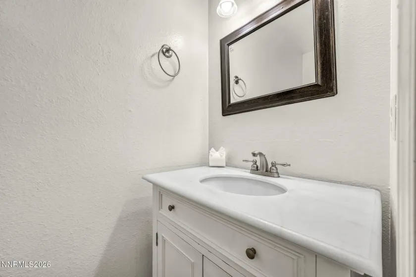 541 Smithridge, Reno, Nevada 89502, 2 Bedrooms Bedrooms, ,2 BathroomsBathrooms,Residential,Residential,Smithridge,0,260009997