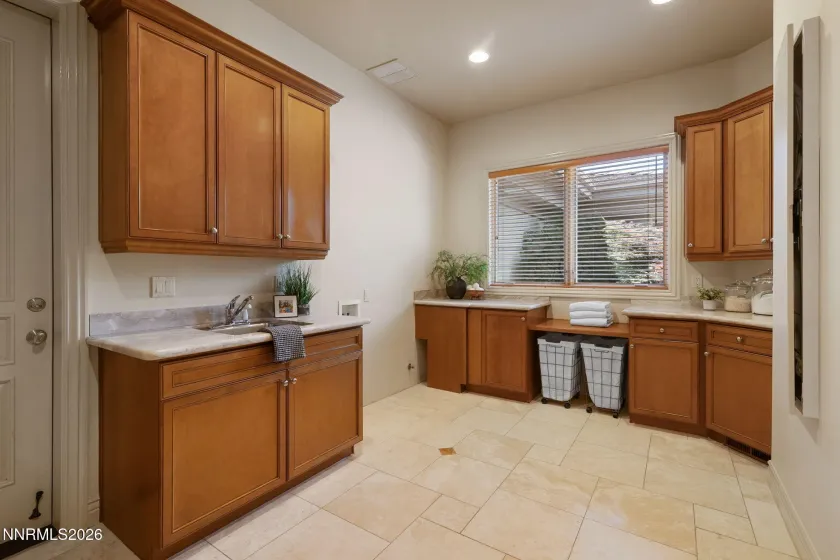 3387 Nambe, Reno, Nevada 89511, 5 Bedrooms Bedrooms, ,4 BathroomsBathrooms,Residential,Residential,Nambe,0,250051362