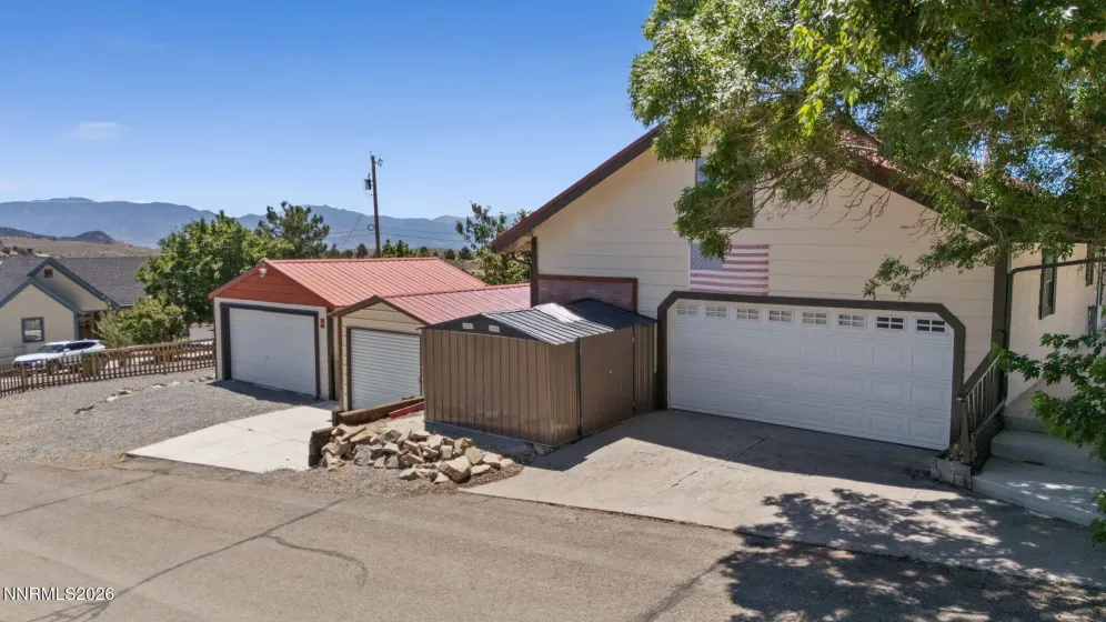 905 E, Virginia City, Nevada 89440, 4 Bedrooms Bedrooms, ,4 BathroomsBathrooms,Residential,Residential,E,0,260009999