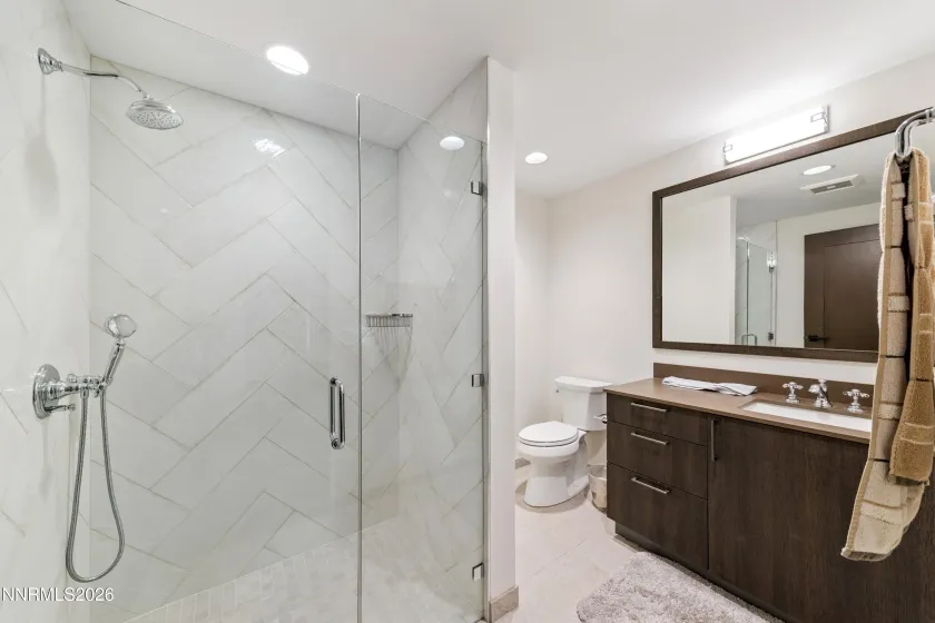 9 Beach Club, Stateline, Nevada 89449, 2 Bedrooms Bedrooms, ,3 BathroomsBathrooms,Residential,Residential,Beach Club,0,260010000