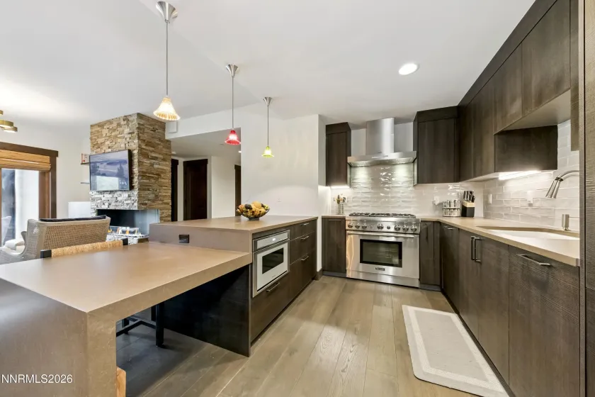 9 Beach Club, Stateline, Nevada 89449, 2 Bedrooms Bedrooms, ,3 BathroomsBathrooms,Residential,Residential,Beach Club,0,260010000