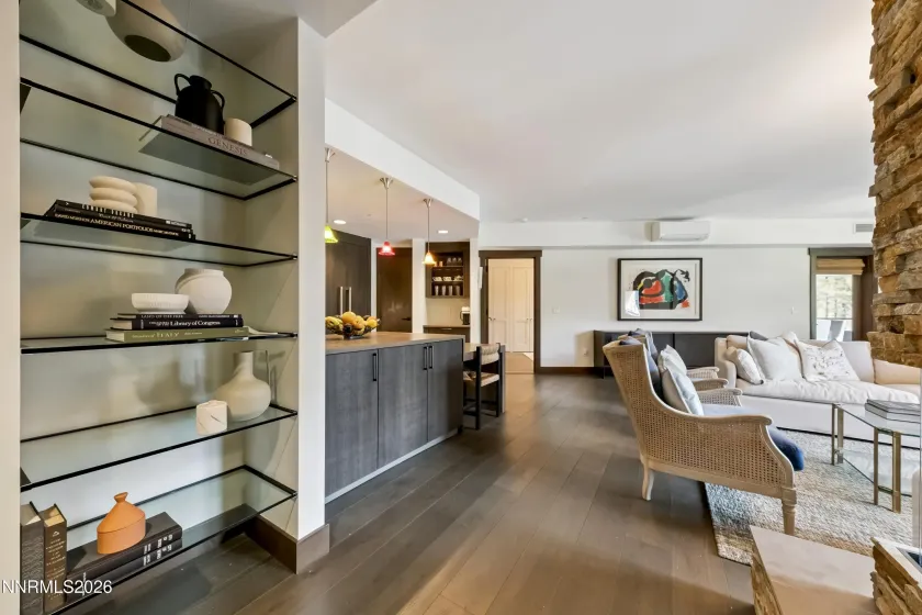9 Beach Club, Stateline, Nevada 89449, 2 Bedrooms Bedrooms, ,3 BathroomsBathrooms,Residential,Residential,Beach Club,0,260010000