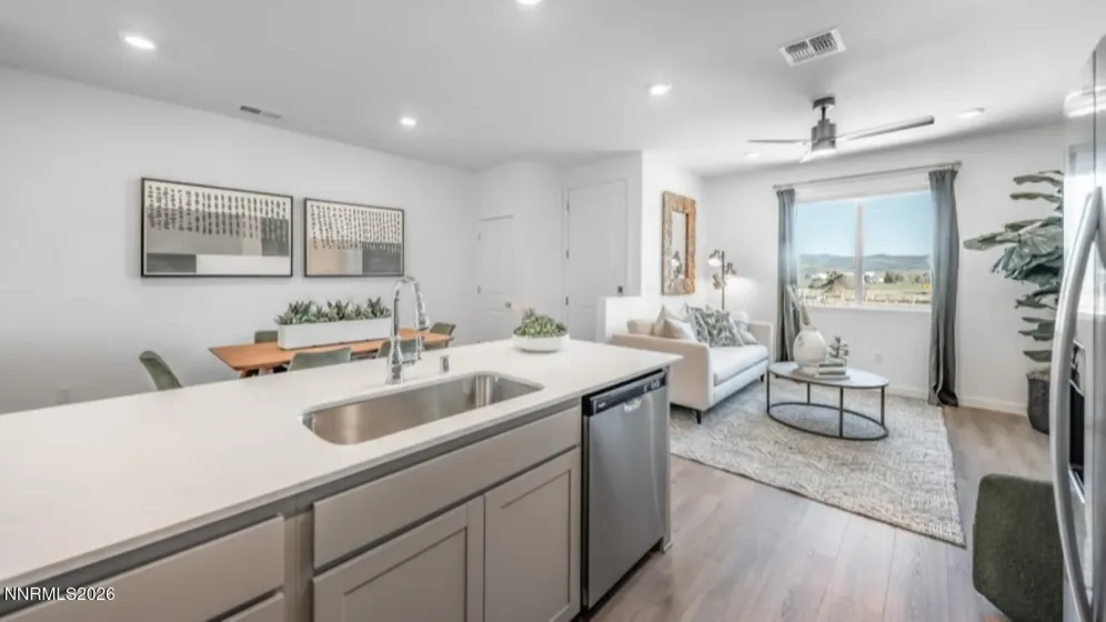 827 Centerville, Carson City, Nevada 89701, 2 Bedrooms Bedrooms, ,3 BathroomsBathrooms,Residential,Residential,Centerville,0,260010002