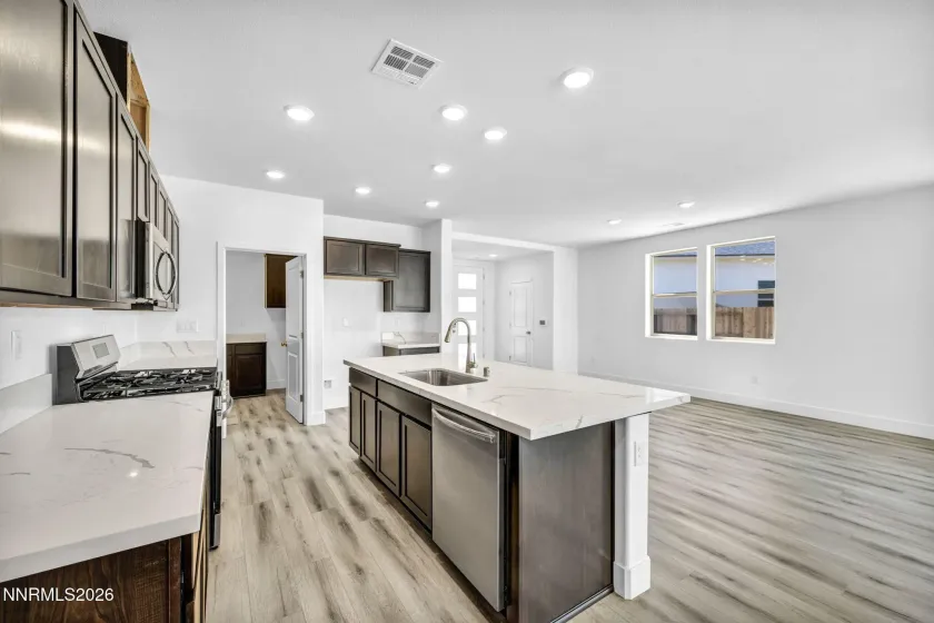 124 Radiant, Carson City, Nevada 89705, 4 Bedrooms Bedrooms, ,2 BathroomsBathrooms,Residential,Residential,Radiant,0,260010005
