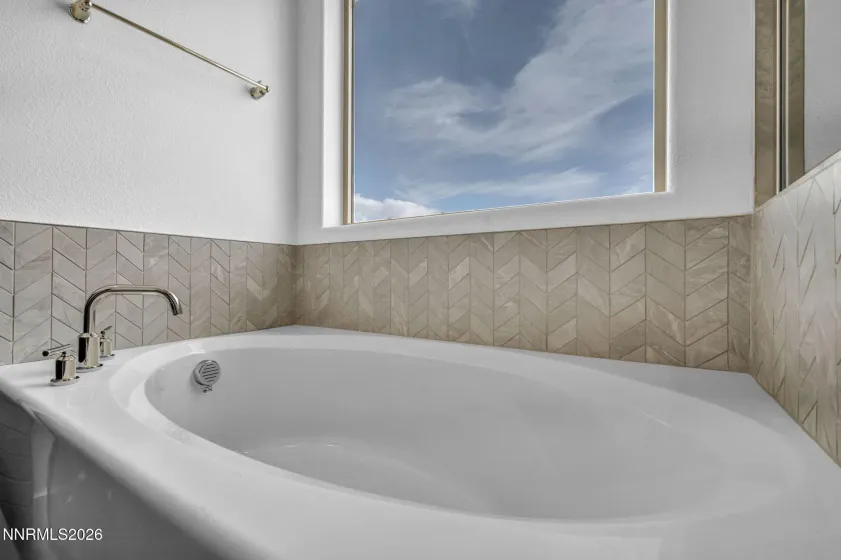 124 Radiant, Carson City, Nevada 89705, 4 Bedrooms Bedrooms, ,2 BathroomsBathrooms,Residential,Residential,Radiant,0,260010005