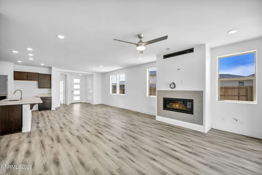 124 Radiant, Carson City, Nevada 89705, 4 Bedrooms Bedrooms, ,2 BathroomsBathrooms,Residential,Residential,Radiant,0,260010005