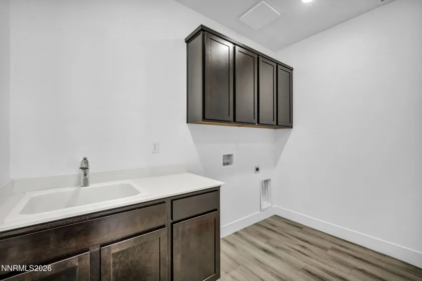 124 Radiant, Carson City, Nevada 89705, 4 Bedrooms Bedrooms, ,2 BathroomsBathrooms,Residential,Residential,Radiant,0,260010005