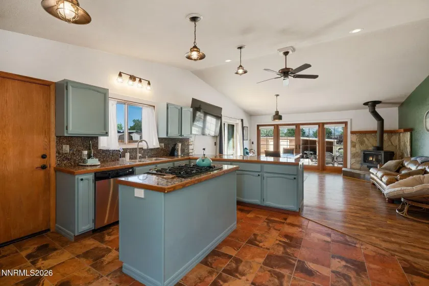 778 Mustang, Gardnerville, Nevada 89410, 3 Bedrooms Bedrooms, ,2 BathroomsBathrooms,Residential,Residential,Mustang,0,260010011