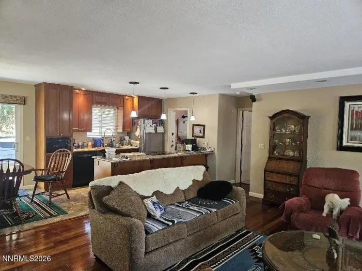 3462 Mark Twain, Gardnerville, Nevada 89410, 3 Bedrooms Bedrooms, ,2 BathroomsBathrooms,Residential,Residential,Mark Twain,0,260008596