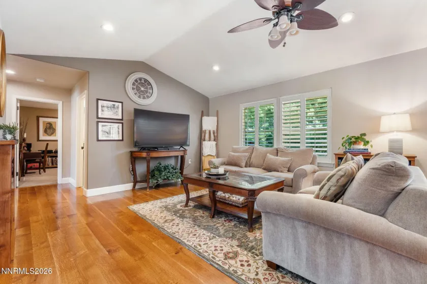 50 Chinchilla, Reno, Nevada 89511, 4 Bedrooms Bedrooms, ,3 BathroomsBathrooms,Residential,Residential,Chinchilla,0,260010014