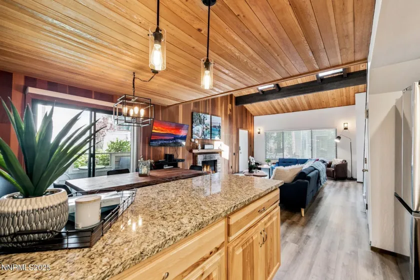 121 Juanita, Incline Village, Nevada 89451, 3 Bedrooms Bedrooms, ,2 BathroomsBathrooms,Residential,Residential,Juanita,0,250055343