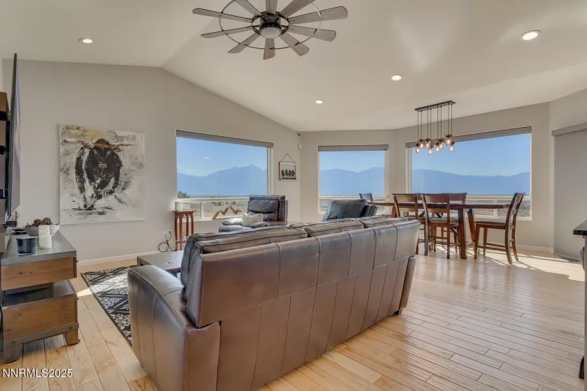 1281 Jo, Gardnerville, Nevada 89410, ,4 BathroomsBathrooms,Residential,Residential,Jo,0,260010021