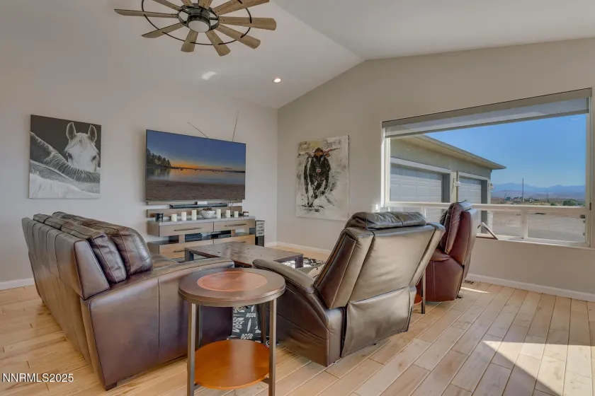 1281 Jo, Gardnerville, Nevada 89410, ,4 BathroomsBathrooms,Residential,Residential,Jo,0,260010021