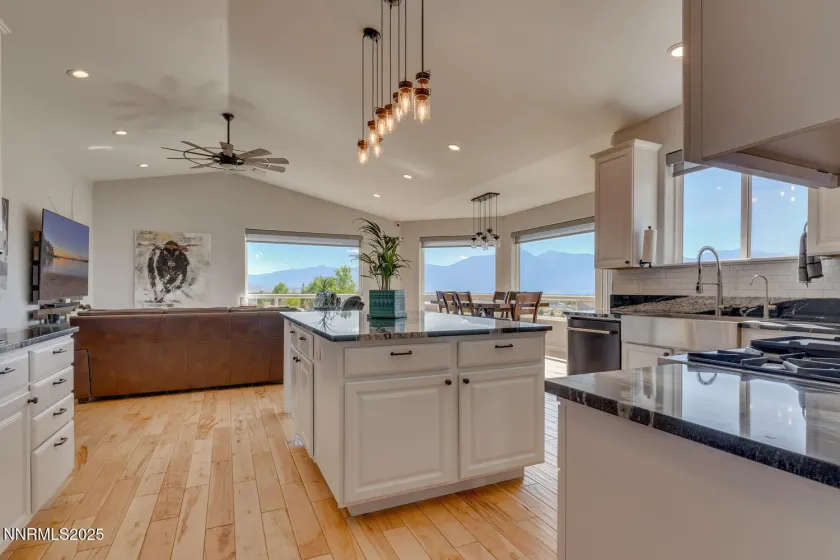 1281 Jo, Gardnerville, Nevada 89410, ,4 BathroomsBathrooms,Residential,Residential,Jo,0,260010021