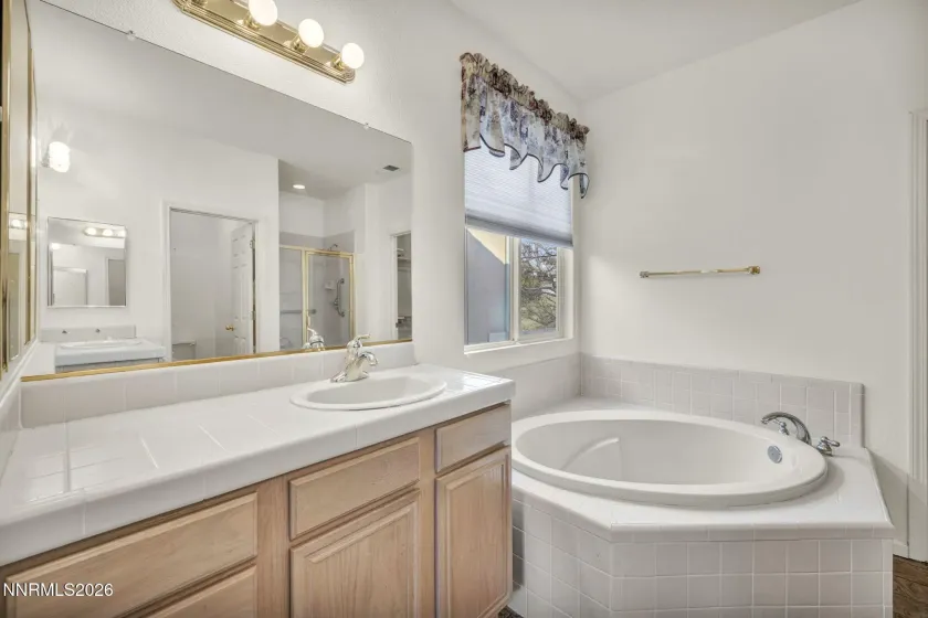1472 Gaucho, Reno, Nevada 89521, 3 Bedrooms Bedrooms, ,2 BathroomsBathrooms,Residential,Residential,Gaucho,0,260010023