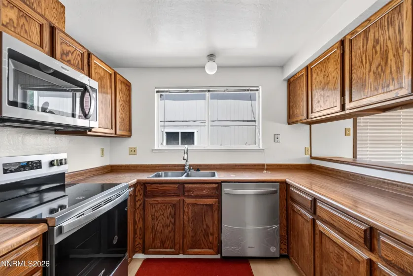 4490 Sierra Madre, Reno, Nevada 89502, 3 Bedrooms Bedrooms, ,2 BathroomsBathrooms,Residential,Residential,Sierra Madre,0,260010027