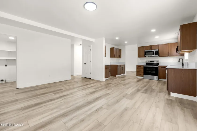 5689 Peach, Sun Valley, Nevada 89433, 3 Bedrooms Bedrooms, ,3 BathroomsBathrooms,Residential,Residential,Peach,0,260010029