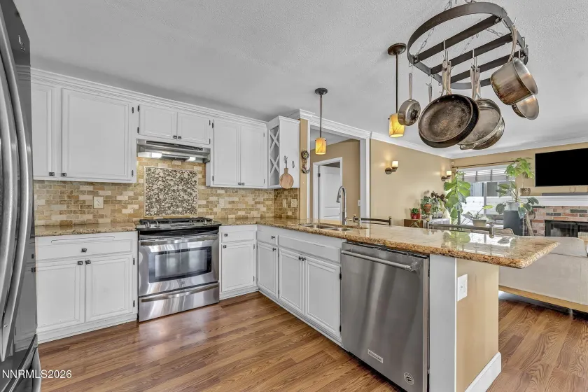 857 Lighthouse, Reno, Nevada 89511, 4 Bedrooms Bedrooms, ,3 BathroomsBathrooms,Residential,Residential,Lighthouse,0,260010031