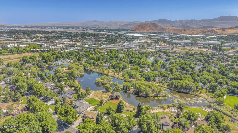 857 Lighthouse, Reno, Nevada 89511, 4 Bedrooms Bedrooms, ,3 BathroomsBathrooms,Residential,Residential,Lighthouse,0,260010031