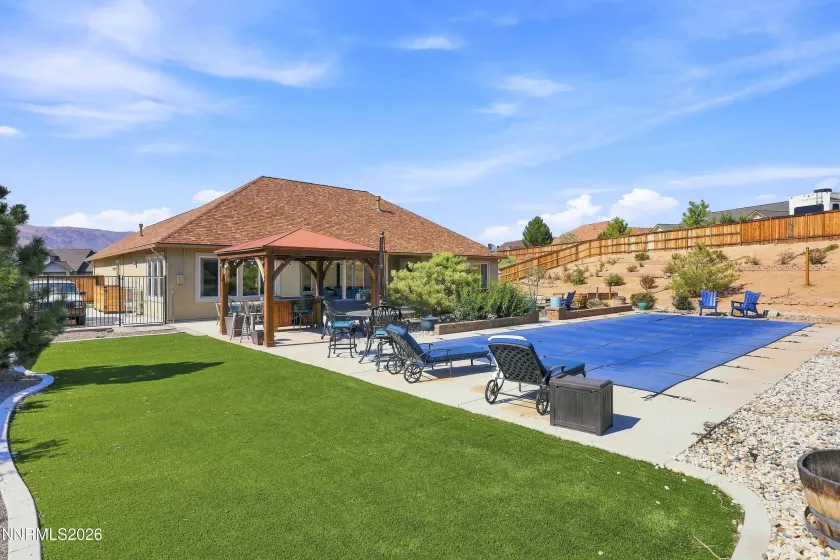 11880 Paradise Hills, Sparks, Nevada 89441, 4 Bedrooms Bedrooms, ,3 BathroomsBathrooms,Residential,Residential,Paradise Hills,0,260010035