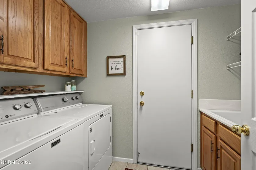 3736 Vancouver, Reno, Nevada 89511, 4 Bedrooms Bedrooms, ,3 BathroomsBathrooms,Residential,Residential,Vancouver,0,260009057