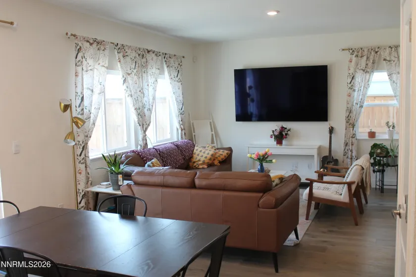 1914 Alabaster, Sparks, Nevada 89436, 4 Bedrooms Bedrooms, ,3 BathroomsBathrooms,Residential,Residential,Alabaster,0,260010048