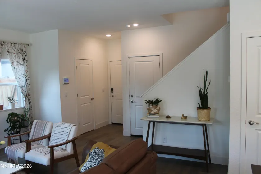 1914 Alabaster, Sparks, Nevada 89436, 4 Bedrooms Bedrooms, ,3 BathroomsBathrooms,Residential,Residential,Alabaster,0,260010048