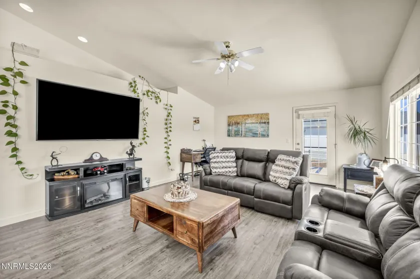 2279 Ruddy, Spanish Springs, Nevada 89441, 3 Bedrooms Bedrooms, ,2 BathroomsBathrooms,Residential,Residential,Ruddy,0,260010055