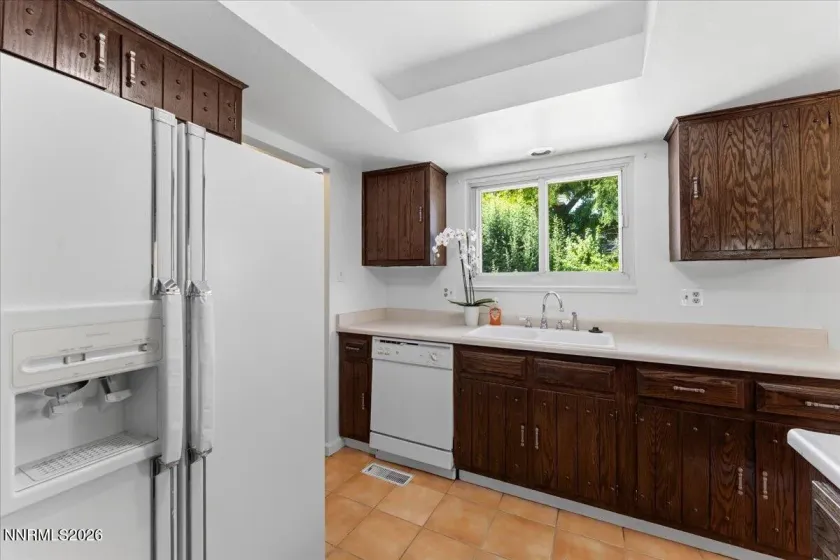 1290 Autumn Hills, Reno, Nevada 89511, 3 Bedrooms Bedrooms, ,2 BathroomsBathrooms,Residential,Residential,Autumn Hills,0,260010057