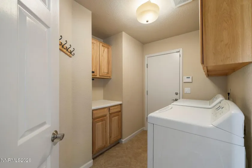 6045 Quail Meadows, Reno, Nevada 89519, 3 Bedrooms Bedrooms, ,3 BathroomsBathrooms,Residential,Residential,Quail Meadows,0,260010058