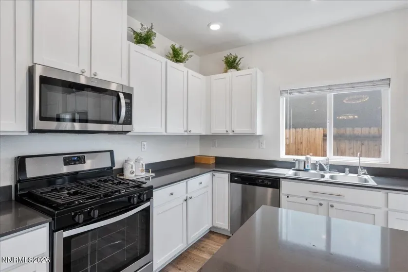 1377 Full Moon, Sparks, Nevada 89436, 4 Bedrooms Bedrooms, ,3 BathroomsBathrooms,Residential,Residential,Full Moon,0,260010059
