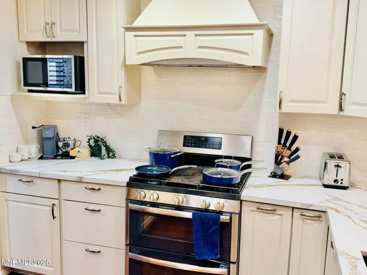 858 Lighthouse, Reno, Nevada 89511, 4 Bedrooms Bedrooms, ,3 BathroomsBathrooms,Residential,Residential,Lighthouse,0,260010061