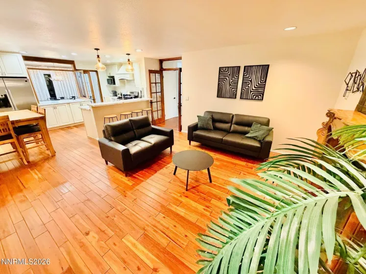 858 Lighthouse, Reno, Nevada 89511, 4 Bedrooms Bedrooms, ,3 BathroomsBathrooms,Residential,Residential,Lighthouse,0,260010061