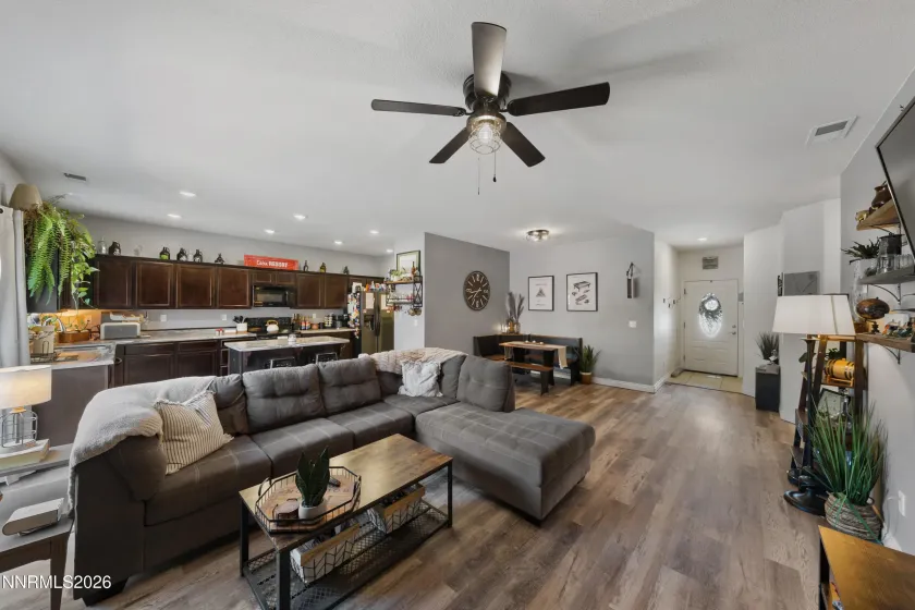 18617 Ivyberry, Reno, Nevada 89508, 3 Bedrooms Bedrooms, ,2 BathroomsBathrooms,Residential,Residential,Ivyberry,0,260010062