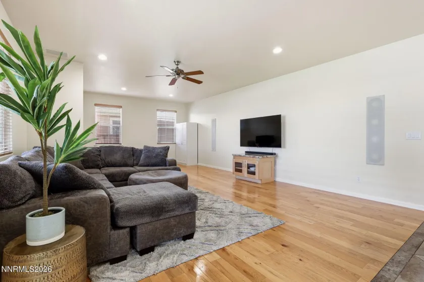 2465 Sorrento, Sparks, Nevada 89434, 4 Bedrooms Bedrooms, ,3 BathroomsBathrooms,Residential,Residential,Sorrento,0,260010065