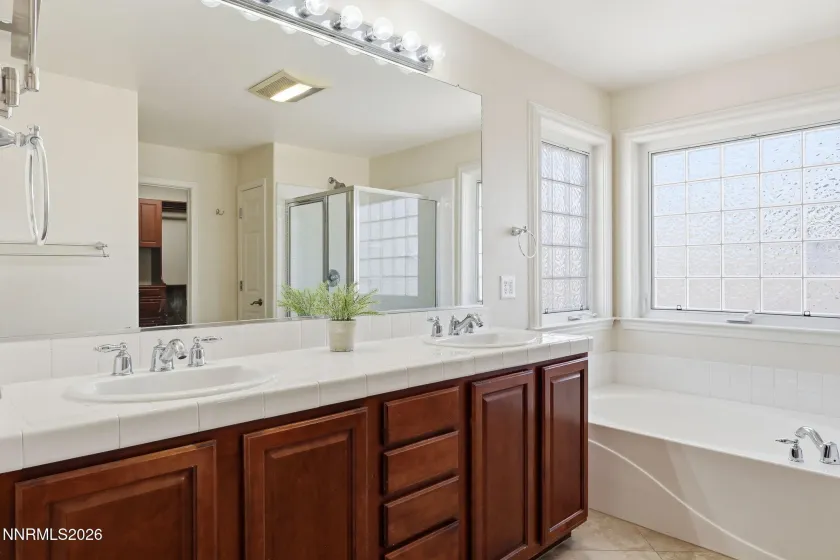 2465 Sorrento, Sparks, Nevada 89434, 4 Bedrooms Bedrooms, ,3 BathroomsBathrooms,Residential,Residential,Sorrento,0,260010065