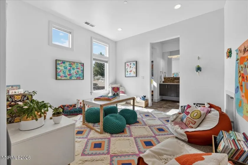 1196 Eagle Vista, Reno, Nevada 89511, 5 Bedrooms Bedrooms, ,6 BathroomsBathrooms,Residential,Residential,Eagle Vista,0,260010066