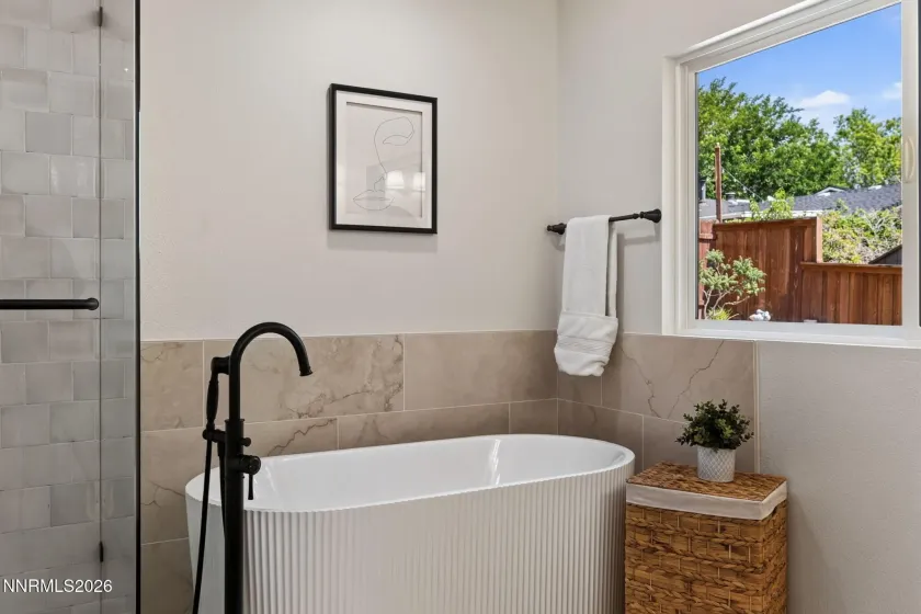 968 Pinewood, Sparks, Nevada 89434, 4 Bedrooms Bedrooms, ,3 BathroomsBathrooms,Residential,Residential,Pinewood,0,260010071
