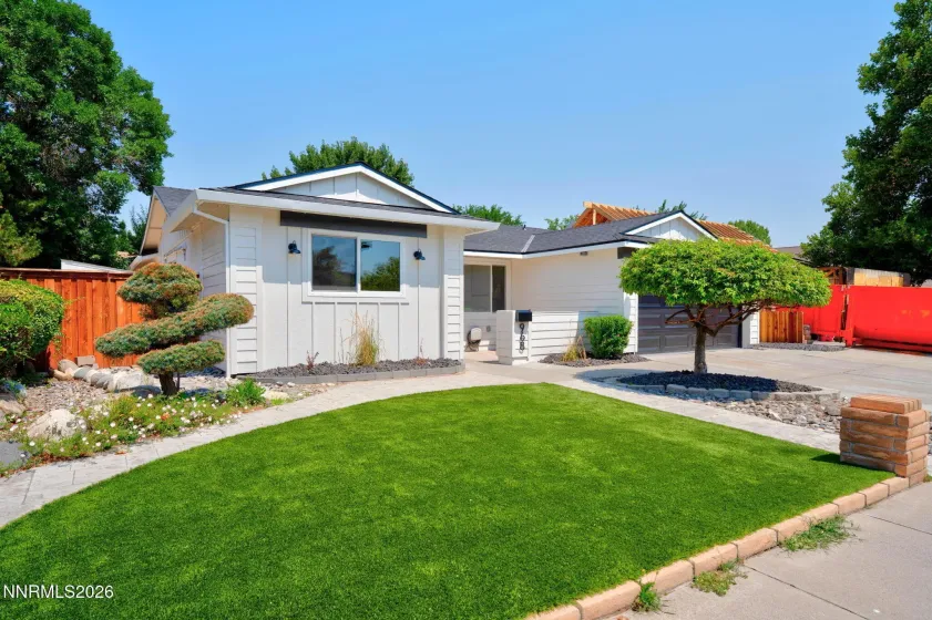 968 Pinewood, Sparks, Nevada 89434, 4 Bedrooms Bedrooms, ,3 BathroomsBathrooms,Residential,Residential,Pinewood,0,260010071