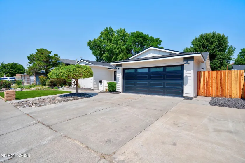 968 Pinewood, Sparks, Nevada 89434, 4 Bedrooms Bedrooms, ,3 BathroomsBathrooms,Residential,Residential,Pinewood,0,260010071