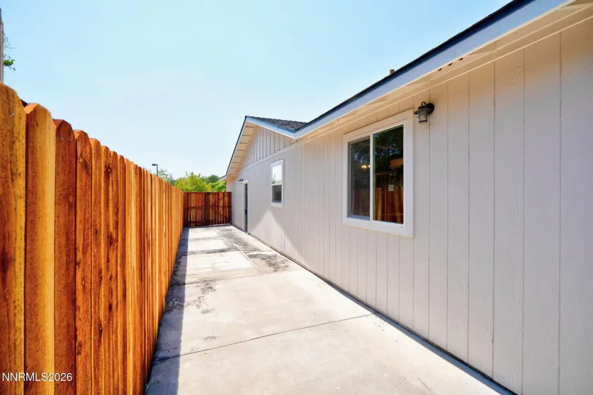 968 Pinewood, Sparks, Nevada 89434, 4 Bedrooms Bedrooms, ,3 BathroomsBathrooms,Residential,Residential,Pinewood,0,260010071