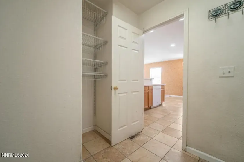 895 Promedio, Sparks, Nevada 89436, 4 Bedrooms Bedrooms, ,3 BathroomsBathrooms,Residential,Residential,Promedio,0,260010073