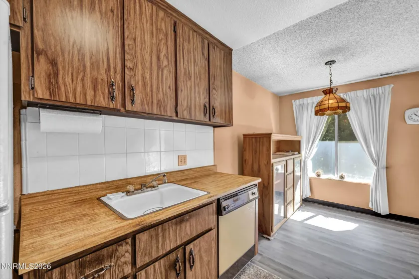 400 Saliman, Carson City, Nevada 89701, 2 Bedrooms Bedrooms, ,1 BathroomBathrooms,Residential,Residential,Saliman,0,260010076