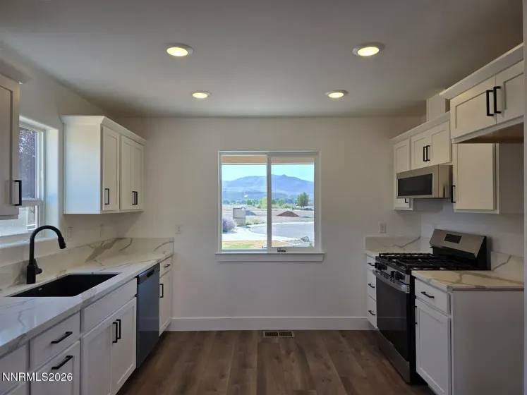 202 Pinion Pine, Yerington, Nevada 89447, 3 Bedrooms Bedrooms, ,2 BathroomsBathrooms,Residential,Residential,Pinion Pine,0,260010086