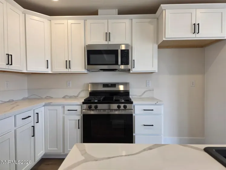 200 Pinion Pine, Yerington, Nevada 89447, 3 Bedrooms Bedrooms, ,2 BathroomsBathrooms,Residential,Residential,Pinion Pine,0,260010088