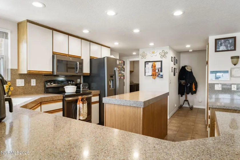 206 Gold Creek, Dayton, Nevada 89403, 4 Bedrooms Bedrooms, ,3 BathroomsBathrooms,Residential,Residential,Gold Creek,0,260010092