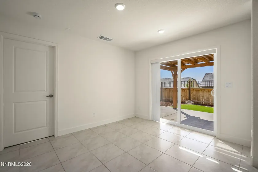 933 Cascade Range, Sparks, Nevada 89436, 3 Bedrooms Bedrooms, ,2 BathroomsBathrooms,Residential,Residential,Cascade Range,0,260010093