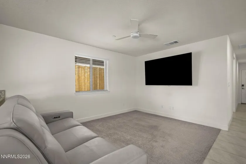 933 Cascade Range, Sparks, Nevada 89436, 3 Bedrooms Bedrooms, ,2 BathroomsBathrooms,Residential,Residential,Cascade Range,0,260010093