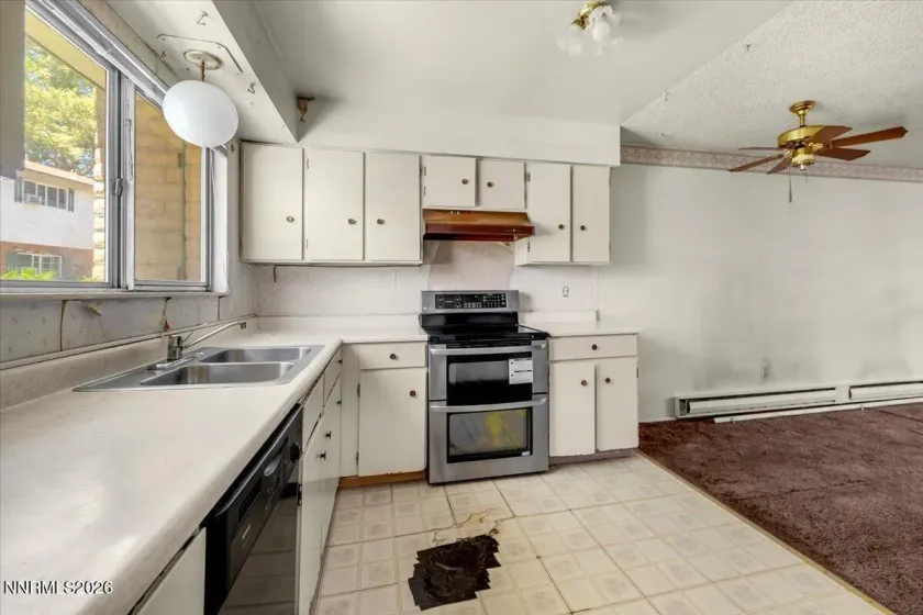 424 Smithridge, Reno, Nevada 89502, 2 Bedrooms Bedrooms, ,2 BathroomsBathrooms,Residential,Residential,Smithridge,0,260010097